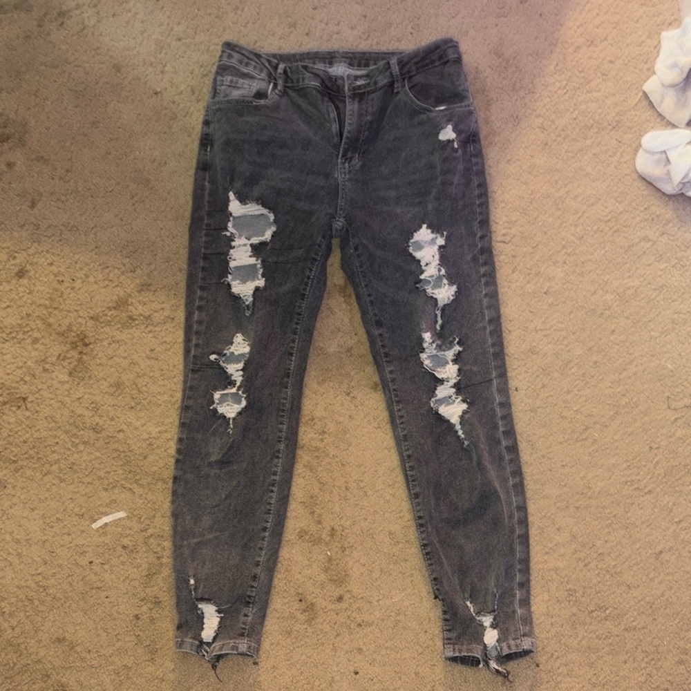 SHEIN Charcoal Distressed Skinny Jeans (missing button)